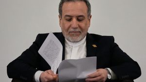 تهديدات إيرانية بالانسحاب من المفاوضات مع الولايات المتحدة.. ما هي شروط طهران للبدء بالمحادثات؟