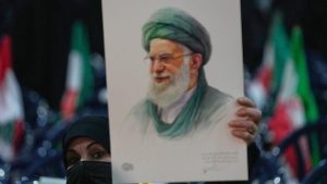 تقديرات جديدة لموعد ضرب إيران: تعليق لافت للحرس الثوري.. وترامب يؤكد جدّية المحادثات