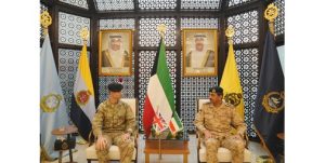 رئيس الأركان بحث مع مساعد رئيس الأركان البريطاني المواضيع ذات الاهتمام المشترك