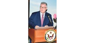 سفراء: إنجازات تنموية للكويت وحضور فاعل إقليمياً ودولياً