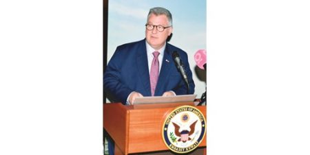 سفراء: إنجازات تنموية للكويت وحضور فاعل إقليمياً ودولياً