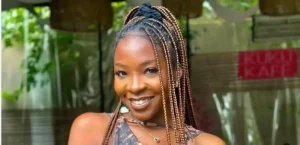 لدغها أثناء نومها.. ثعبان يقتل مغنية نيجيرية – أخبار السعودية