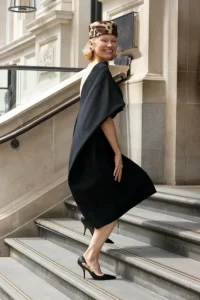 إكسسوارات شتوية بروح الستينات تعود بلمسة عصرية – أخبار السعودية