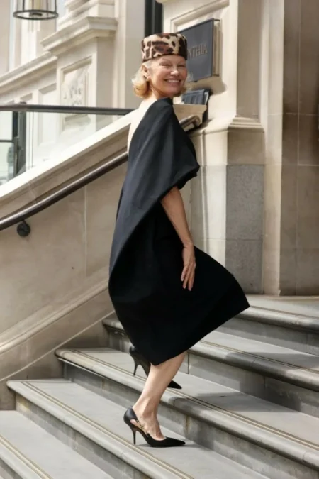 إكسسوارات شتوية بروح الستينات تعود بلمسة عصرية – أخبار السعودية