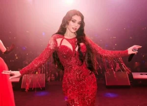 هيفاء وهبي تتوهج بالأحمر في إطلالة مطرزة – أخبار السعودية