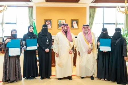 نائب أمير تبوك يستقبل طالبات حققن مراكز متقدمة في أولمبياد الإبداع – أخبار السعودية