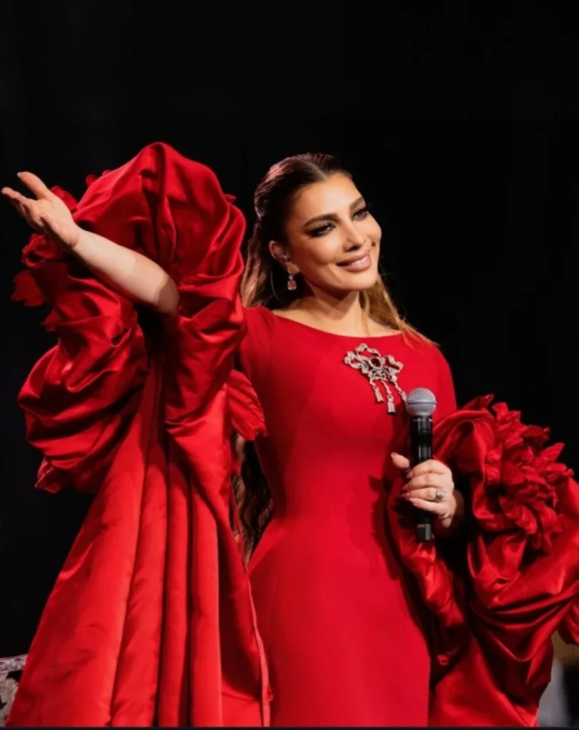 أصالة نصري تتوهج بالأحمر في أحدث حفلاتها – أخبار السعودية