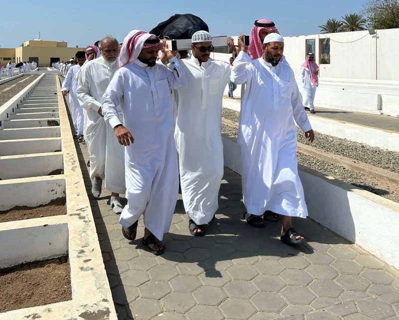 تشييع جثمان عبدالله القبيع إلى مثواه الأخير في مقبرة الفيصلية بجدة – أخبار السعودية