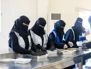 متطوعات مبادرة المرأة الشمالية يواصلن إعداد وجبات الصائمين في عامها الخامس – أخبار السعودية
