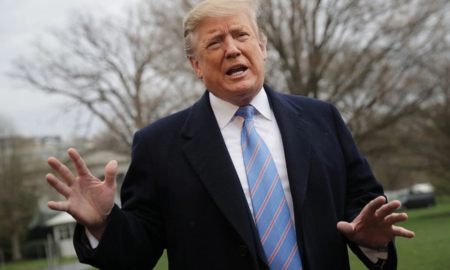 ترامب يشارك بمحادثات إيران النووية وسط تحشيد عسكري