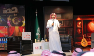 عبدالعزيز خوجة في فنون جدة: ليلة تعانق فيها الشعر والموسيقى