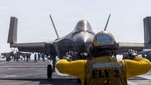 “حياد سويسرا” يضرب المقاتلات الأمريكية.. برن توقف تصدير السلاح لواشنطن بسبب “حرب إيران”!