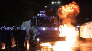 فيديو. اشتباكات في عاصمة ألبانيا خلال احتجاج للمعارضة