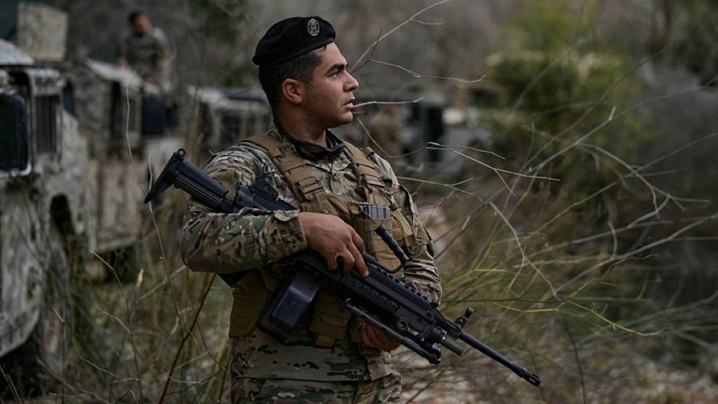 اتهامات إسرائيلية للجيش اللبناني.. ونتنياهو: نوسّع “المنطقة العازلة” في جنوب لبنان