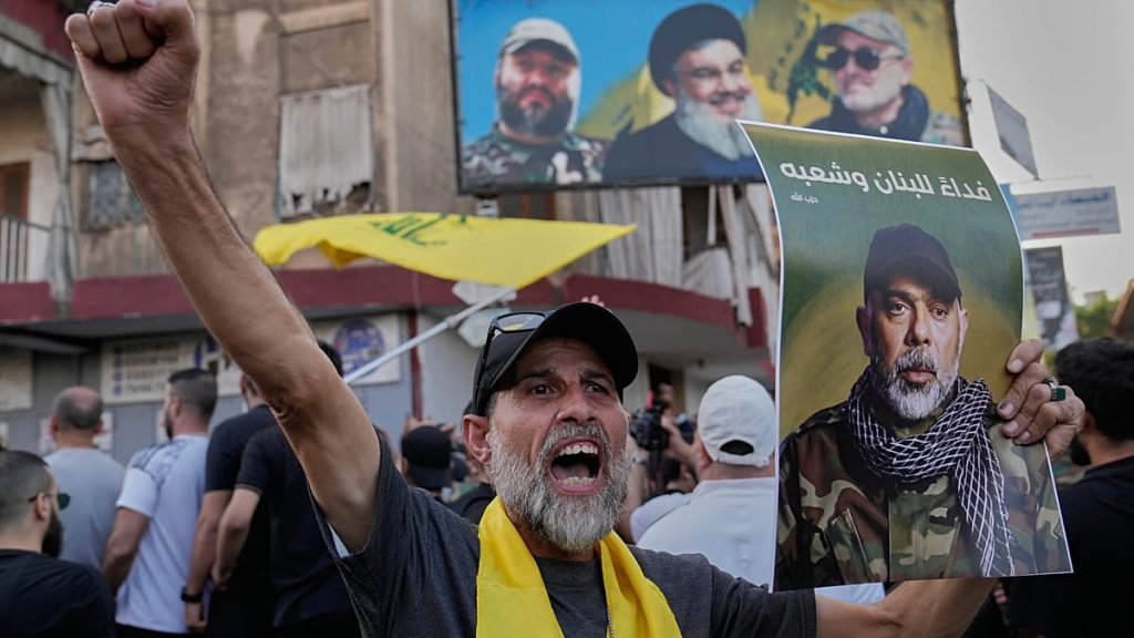 تقرير إسرائيلي: الحرس الثوري الإيراني جهّز حزب الله للحرب.. و100 ضابط أعادوا بناء هيكليته