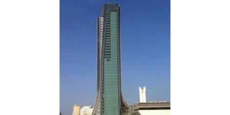 «التعليم العالي» تدعو الطلبة المبتعثين في عدد من الدول للتواصل عبر أرقام الخط الساخن في حالات الطوارئ