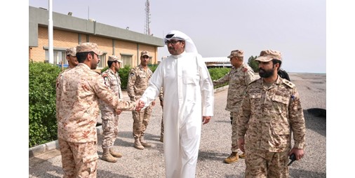 وزير الدفاع تفقد عدداً من المواقع العسكرية: نعتز بما يقدمه رجال القوات المسلحة من تضحيات وجهود في الذود عن أرض وسماء الوطن