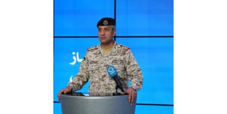 «الدفاع»: رصد 20 صاروخاً باليستياً و9 طائرات مسيّرة معادية