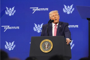 ترمب يشيد بجهود الأمير محمد بن سلمان: قائد عظيم يحمي بلاده