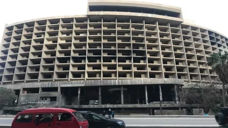 صعدت للطابق الـ 12 لتصوير أغنية.. مصرع معدة أغاني راب سقطت من مصعد فندق مهجور – أخبار السعودية