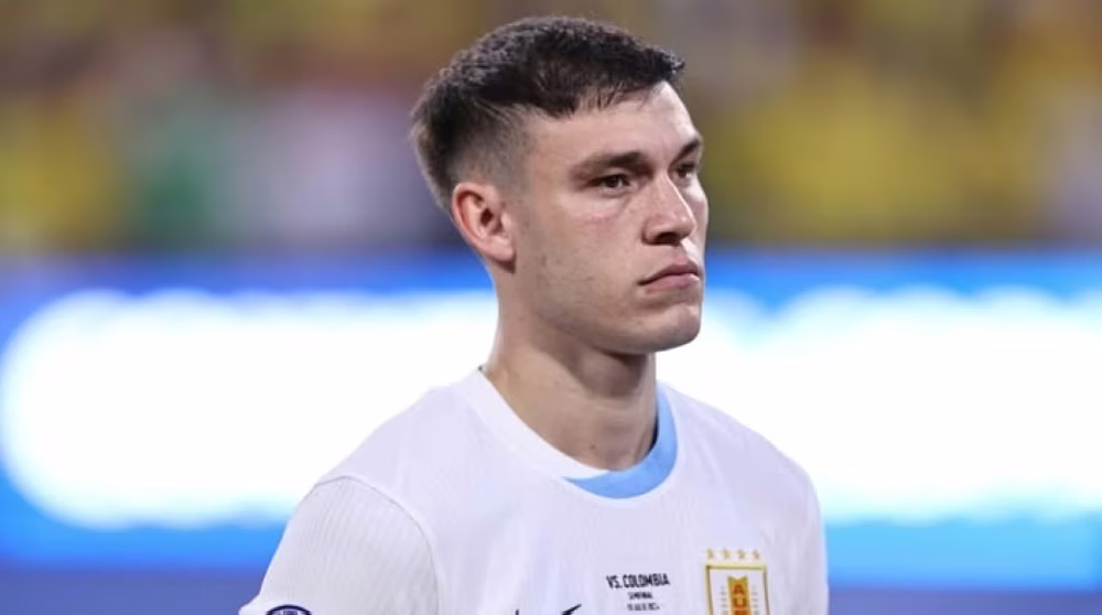 فضيحة تحكيمية في ويمبلي: أوجارتي يفلت من الطرد