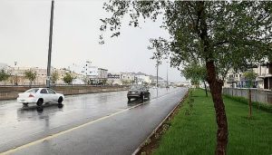 الدفاع المدني يدعو إلى توخي الحذر إثر الحالة المناخية في عدة مناطق