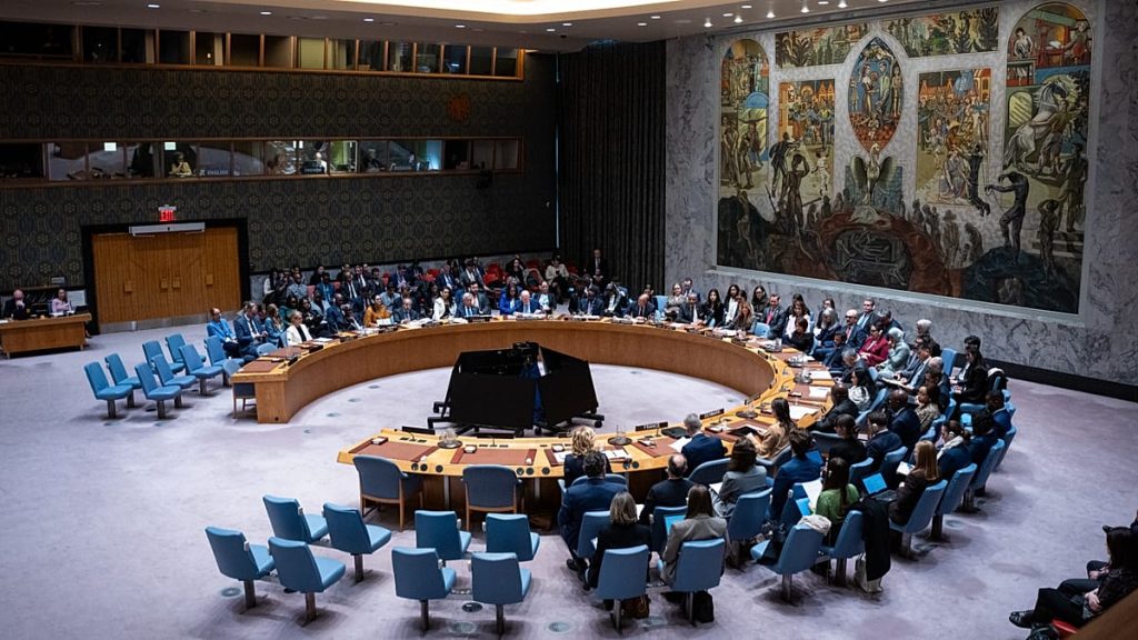 مجلس الأمن يؤجّل التصويت على “استخدام القوة” في هرمز.. وتحذير إيراني من “خطوة استفزازية”