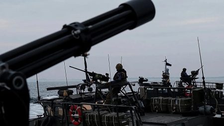 انطلاقاً من تجربتها في البحر الأسود.. إلى أي حد يمكن لأوكرانيا أن تسهم في فتح مضيق هرمز؟