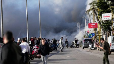 فيديو. غارات إسرائيلية تستهدف قرية جنوب لبنان وتلحق أضرارا بمبان ومركبات