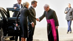 ماكرون يضع لبنان على طاولة الفاتيكان: تنسيق فرنسي – بابوي لاحتواء التصعيد