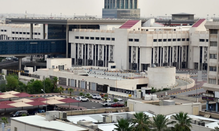 استهداف مجمع الوزارات في الكويت: تفاصيل الهجوم وتداعياته