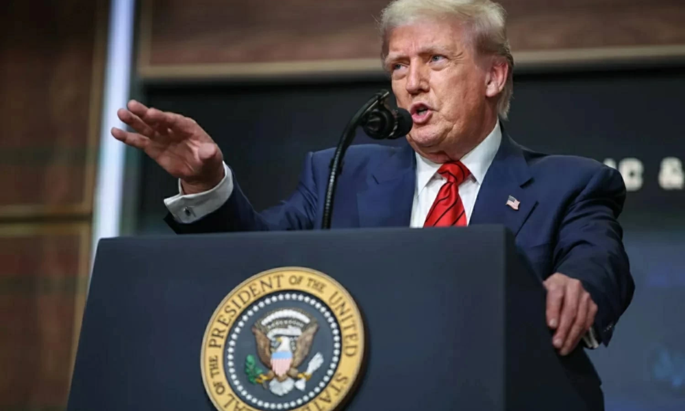 ترمب يعلن تفاصيل إنقاذ الطيار المفقود في إيران بنجاح