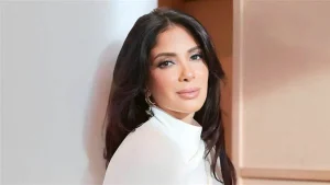 منى زكي تدخل عالم الإنتاج لأول مرة عبر فيلم Alone