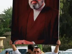 تفاصيل جديدة حول صحة مرشد إيران .. مجتبى خامنئي ..وجه مشوه وساق مبتورة