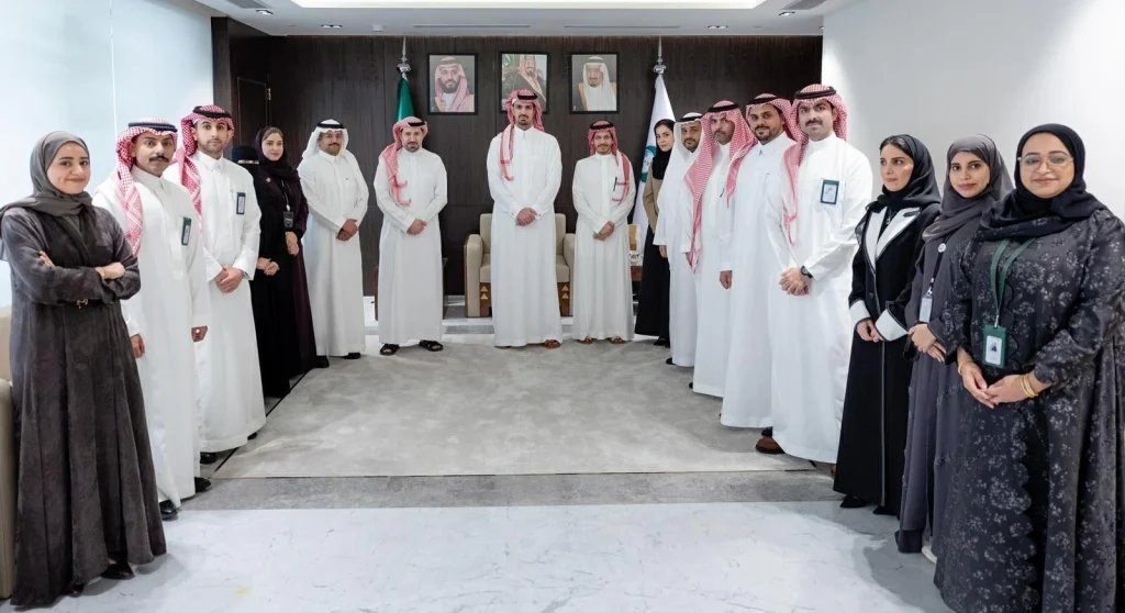 أمين منطقة الرياض يكرّم الفريق المنظم لمجلس التخطيط العالمي للمدن بنسخته الـ 61 – أخبار السعودية