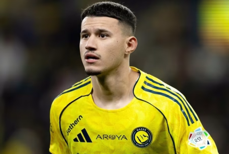 الكشف عن أسباب رفض شكوى الهلال ضد عبدالله الحمدان