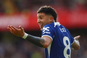 إنسو فرنانديس يعتذر لتشيلسي بعد أزمة تصريحات مستقبله