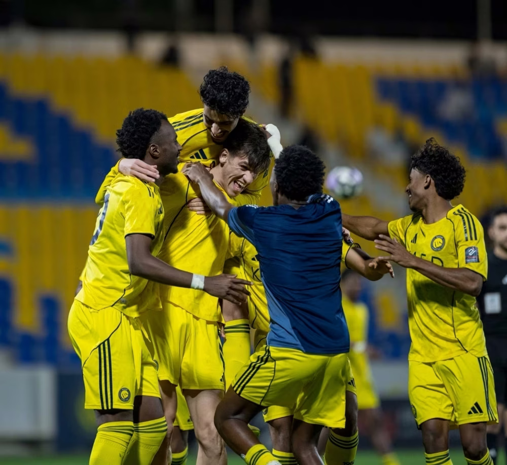 حكام مباريات اليوم في دوري روشن: الطريس للقاء النصر والأخدود