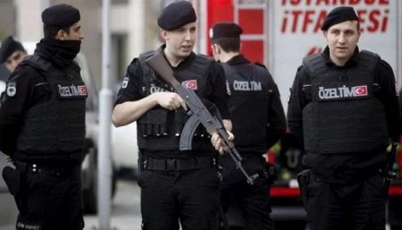 إطلاق نار قرب القنصلية الإسرائيلية في إسطنبول يسفر عن قتلى ومصابين