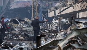 القصف الإسرائيلي للبنان يهدد الهدنة الهشة بين أمريكا وإيران