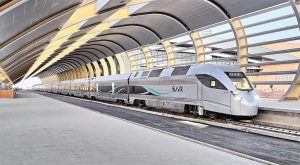 "سار": 400 حاوية سعة شاحنات نقل البضائع عبر موانئ المملكة