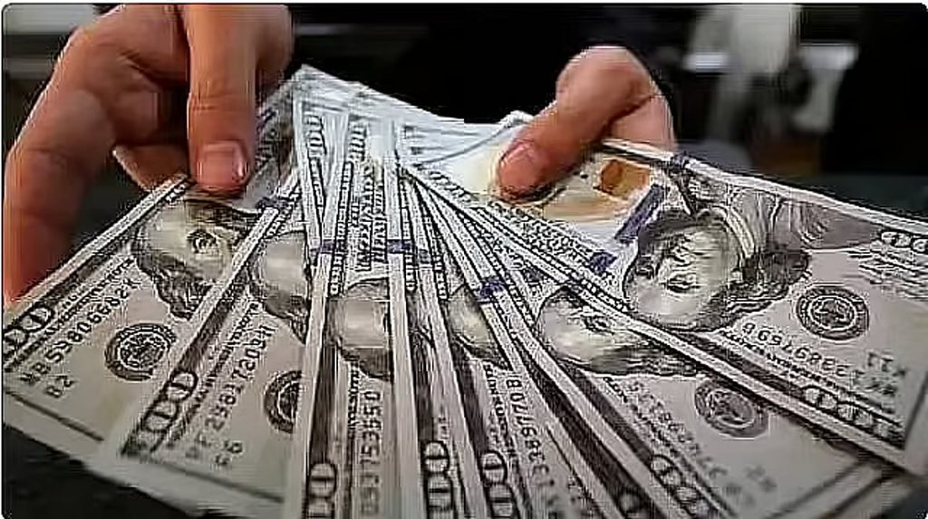 استقرار الدولار مع موازنة المستثمرين بين مخاطر الإمدادات وآفاق الحوار المرتبطة بالأحداث الجيوسياسية