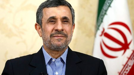 “سيناريو ما بعد خامنئي”.. تقرير يكشف كواليس مخطط راهن على أحمدي نجاد لحكم إيران