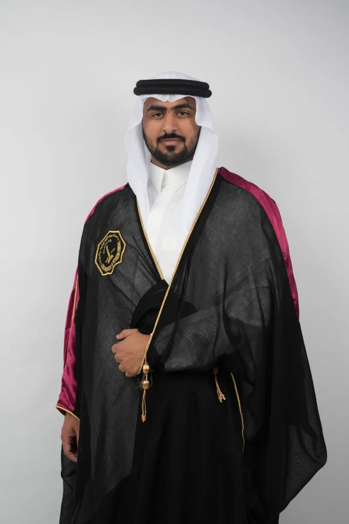 الغامدي يحتفي بتخرجه – أخبار السعودية