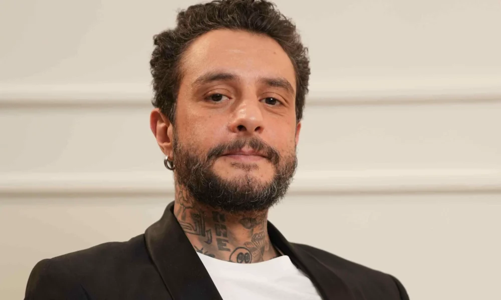 ارتباط أحمد الفيشاوي بـ كاميلا: حقيقة العثور على “ملكتي”