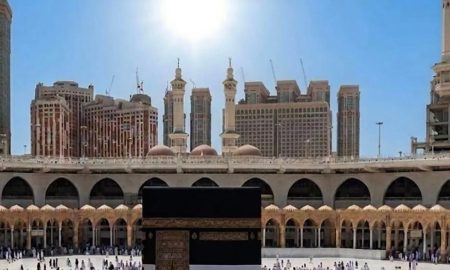 سماء مكة تشهد تعامد الشمس على الكعبة المشرفة
