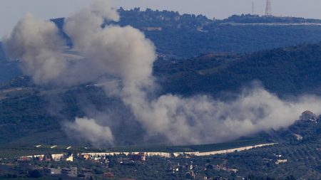 تصعيد إسرائيلي كبير في جنوب لبنان: غارة على صيدا واعتقال شخصين وتحركات برية