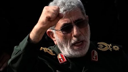 من هرمز إلى باب المندب.. قائد فيلق القدس يعلن تشكيل “حزام أمني جديد” ويثني على تدخل الحوثيين