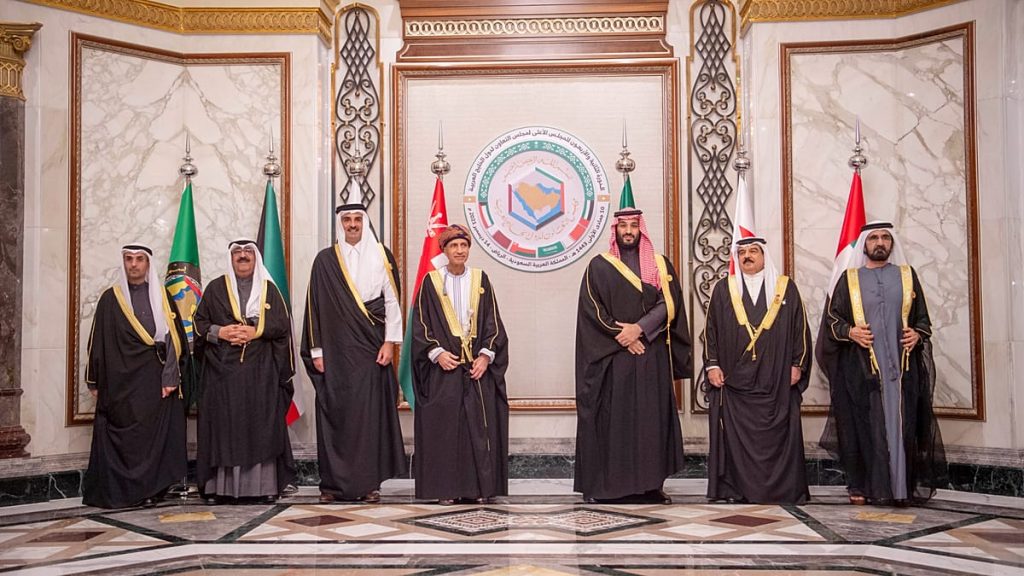 هل تدفع حرب إيران بعض الدول العربية نحو إسرائيل.. أم تزيد المخاوف من هيمنتها؟