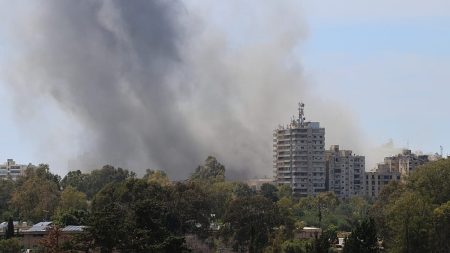 ماذا يحدث خلف الكواليس؟ عرض أميركي للبنان لوقف الحرب وطلب إسرائيلي بقصف بيروت